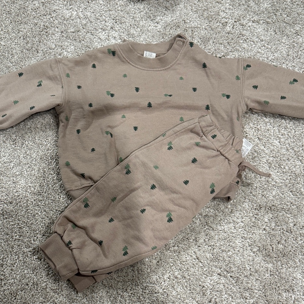 H&M Beige Kids Pajama Set with Tree Design